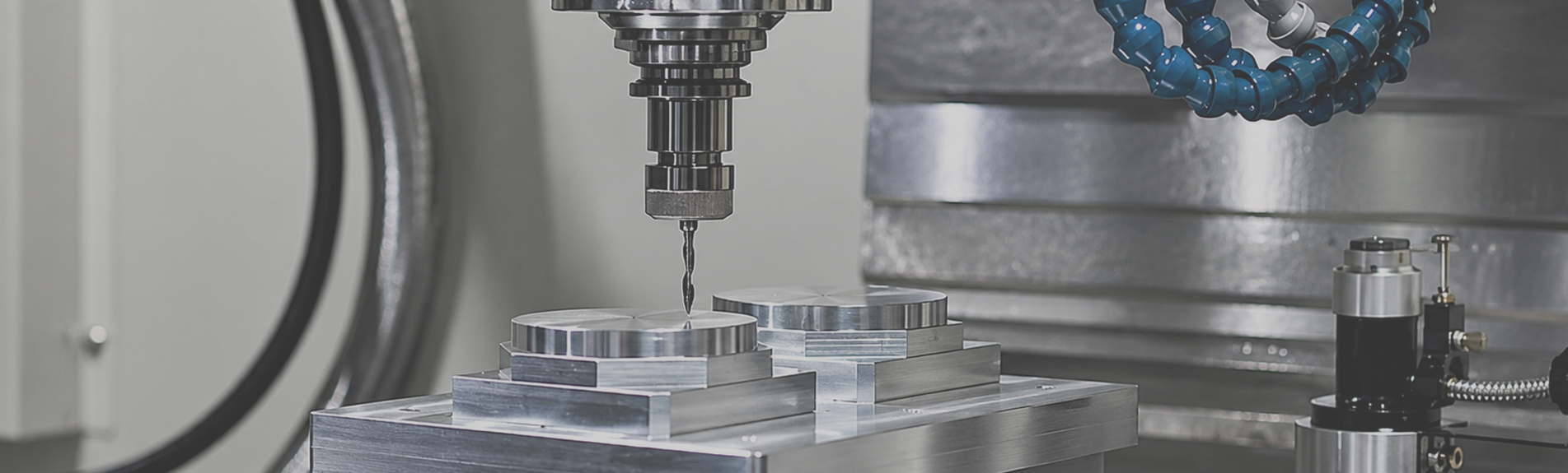 Centro de Usinagem Vertical CNC